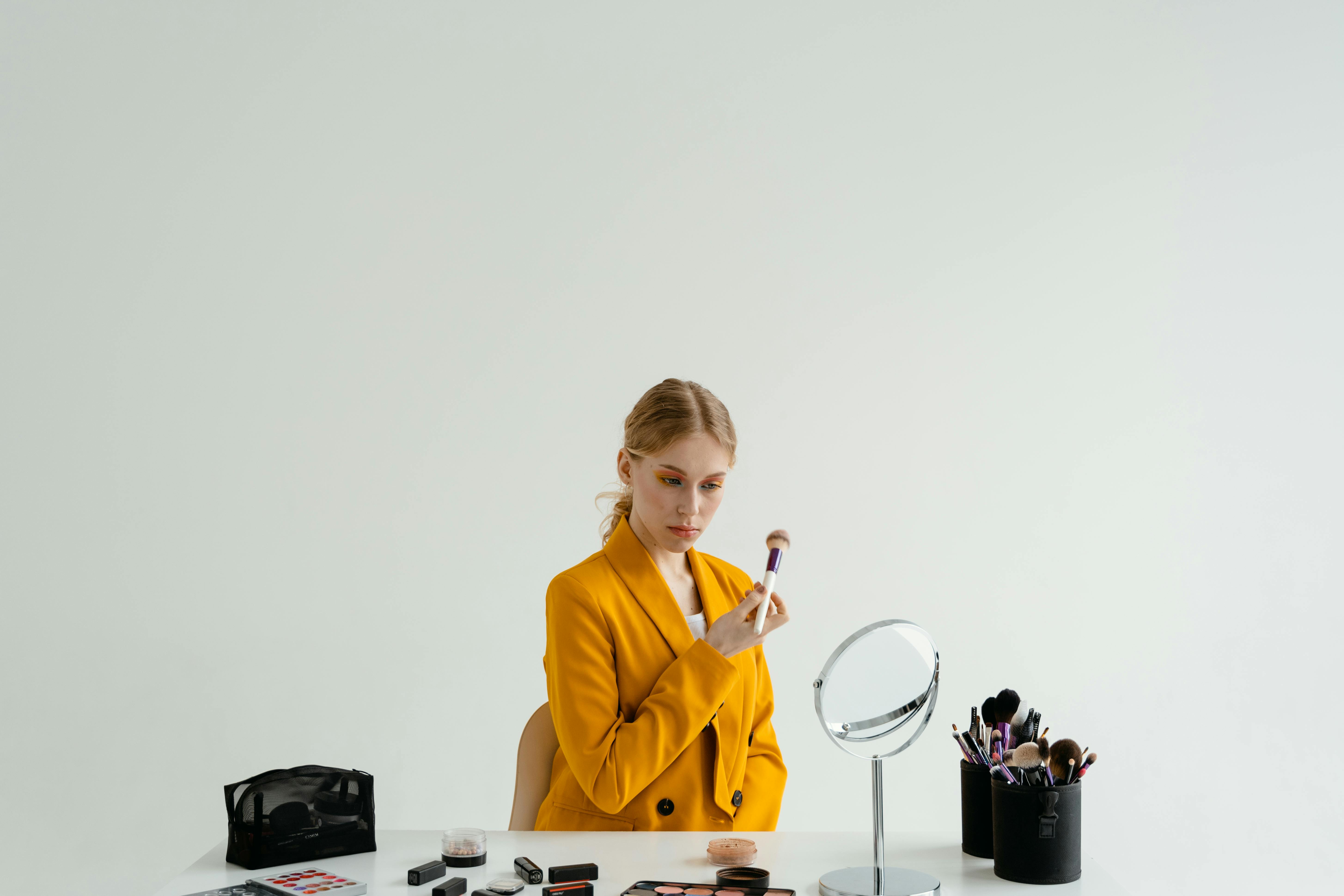 同类封面：MART Production 封面图